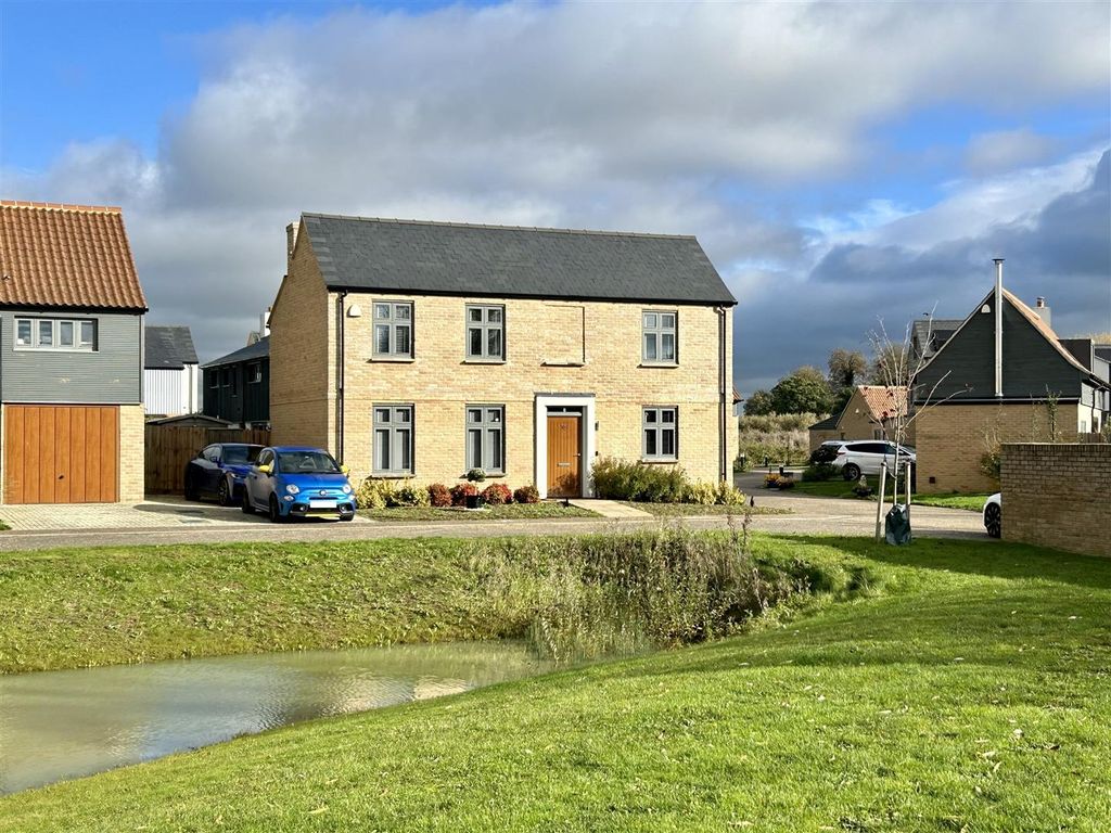 3 bed detached house for sale in Feast Green, Stretham, Ely CB6, £