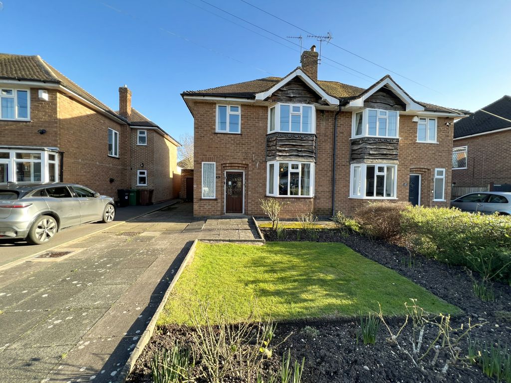 3 bed semidetached house for sale in Portia Avenue, Shirley, Solihull