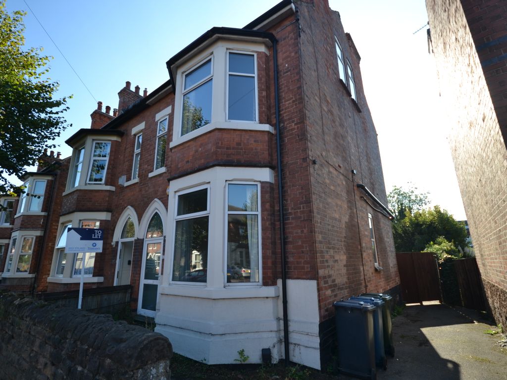 4 bed semidetached house to rent in Rutland Road, West Bridgford