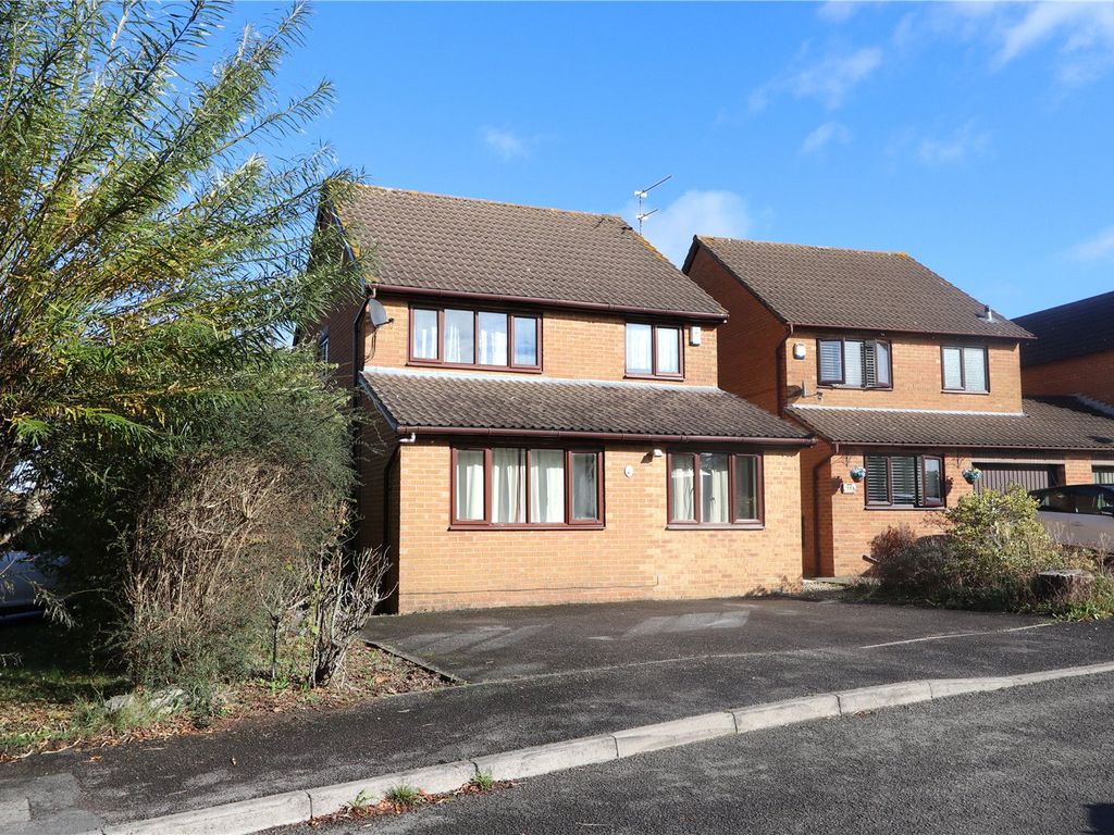 5 bed detached house for sale in Highfields Close, Stoke Gifford