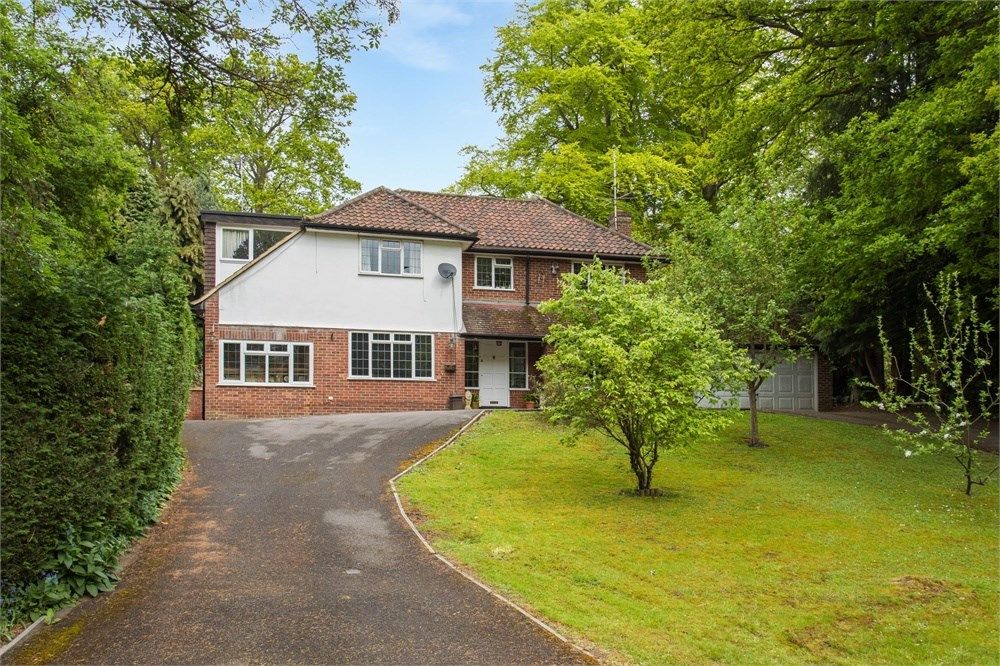 6 bed detached house to rent in Camp Road, Gerrards Cross SL9 Zoopla