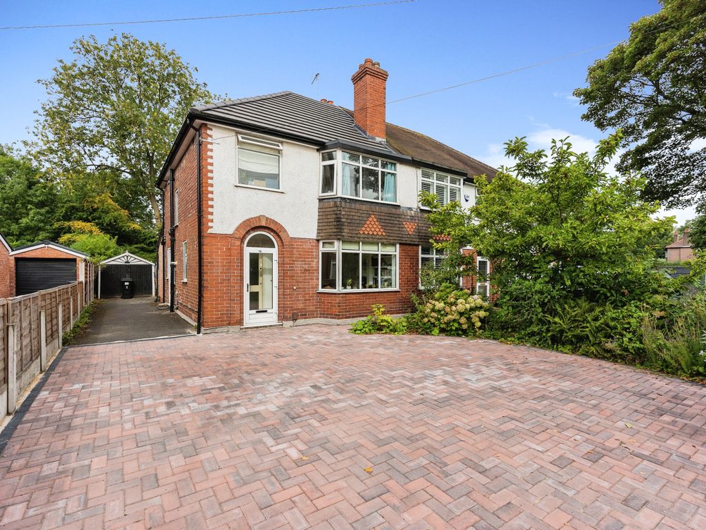 3 bed semidetached house for sale in Chester Road, Hazel Grove