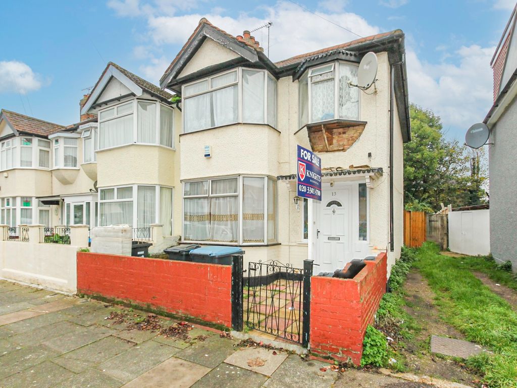 3 bed end terrace house for sale in Kingsmead Avenue, London N9 Zoopla