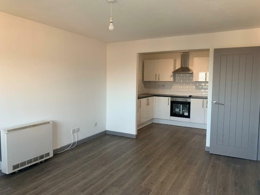 1 bed flat to rent in Devonshire Road, Prenton CH43, £530 pcm Zoopla
