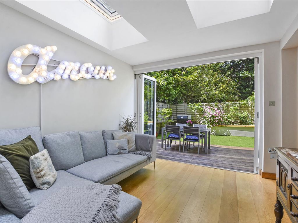 2 bed flat for sale in Sutherland Avenue, London W9 Zoopla