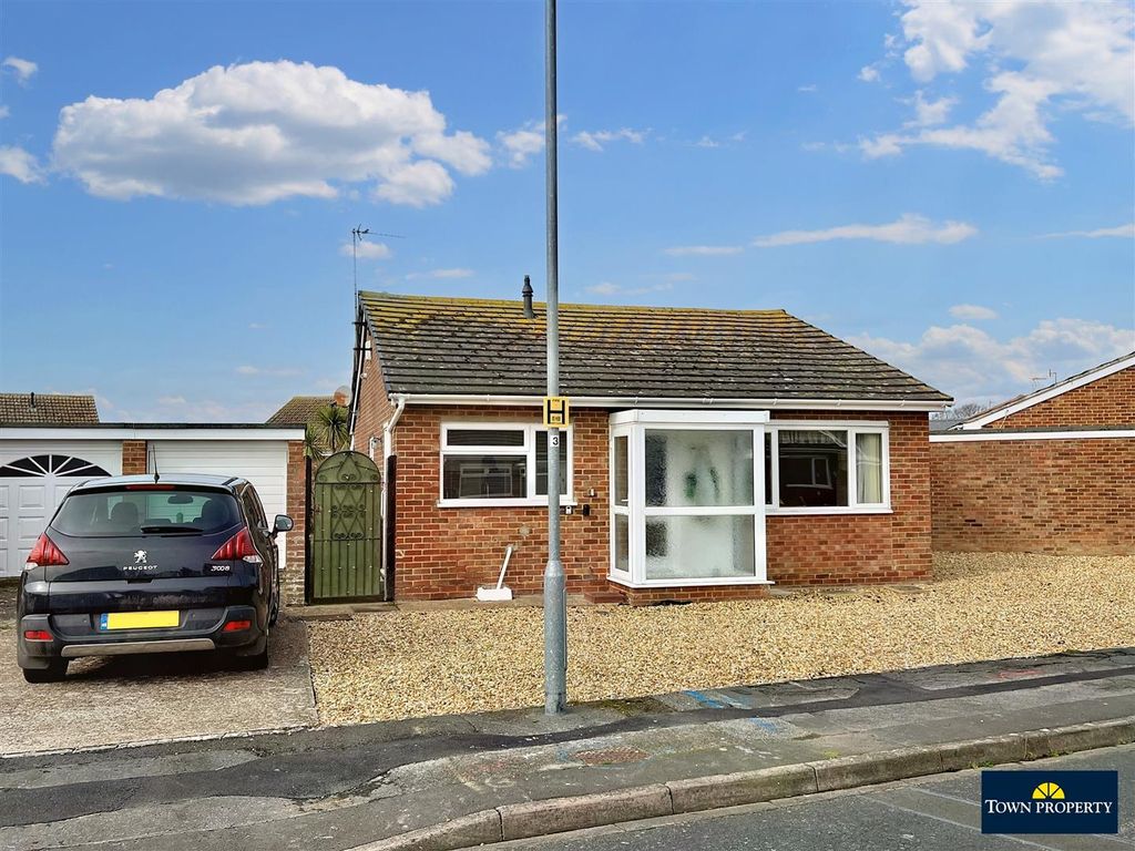 2 bed detached bungalow for sale in Close, Eastbourne BN23 Zoopla