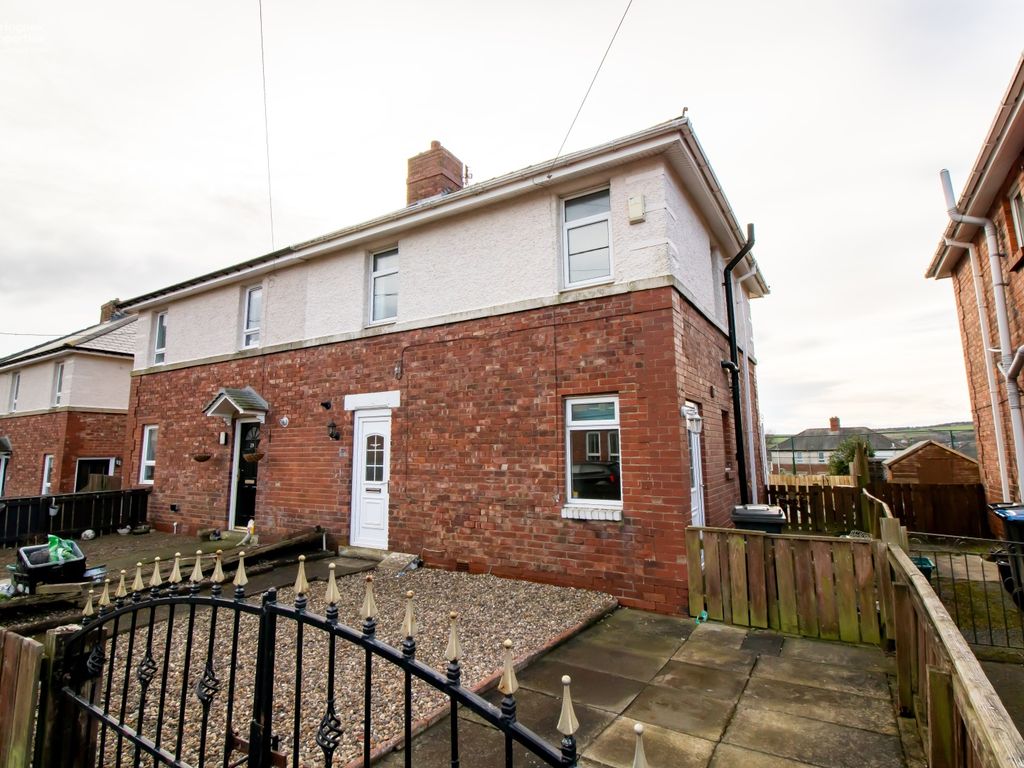 3 bed semidetached house for sale in Hall Avenue, Ushaw Moor, Durham