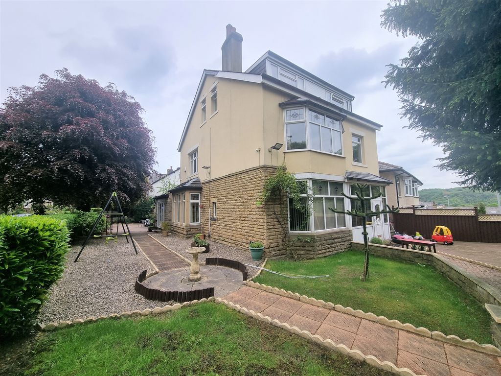 6 bed detached house to rent in Emm Lane, Bradford BD9 Zoopla
