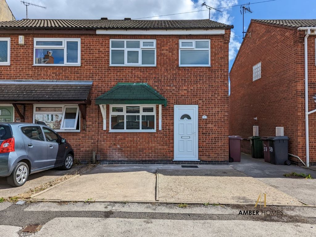 3 bed semidetached house to rent in Albert Street, South Normanton