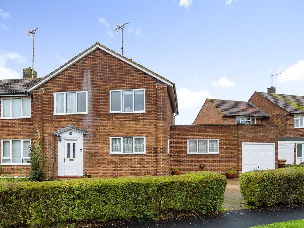 3 bed end terrace house for sale in Boundary Lane, Welwyn Garden City