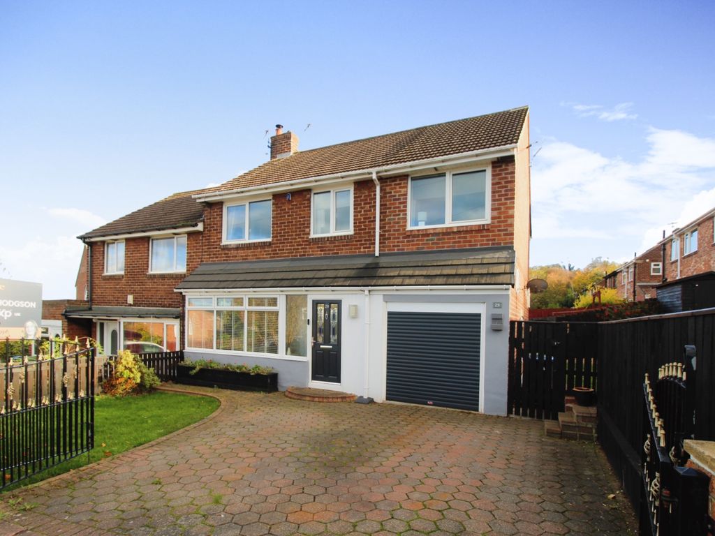 4 bed semidetached house for sale in Stella Hall Drive, BlaydonOnTyne NE21 Zoopla
