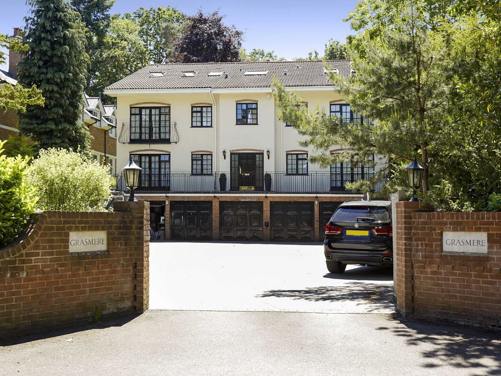 2 bed flat for sale in Gower Road, Weybridge KT13, £550,000 Zoopla