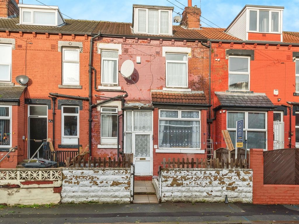 2 bed terraced house for sale in Compton Crescent, Leeds LS9, £110,000