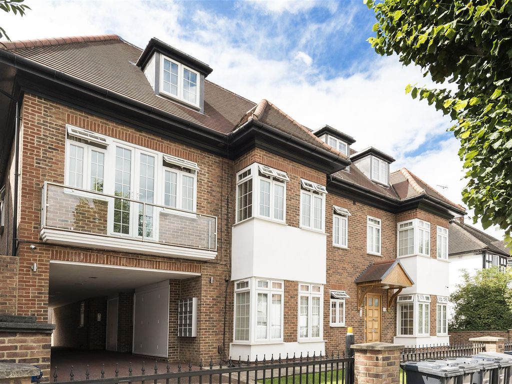 2 bed flat to rent in Beechcroft Avenue, Golders Green NW11, £2,448 pcm Zoopla