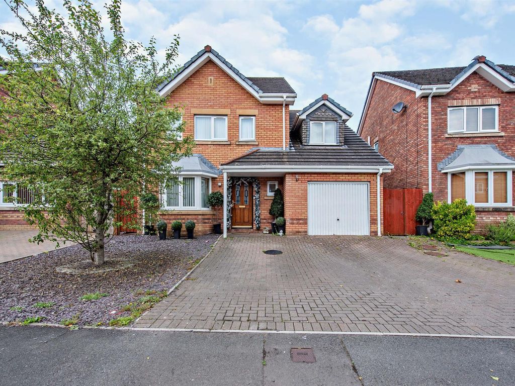 5 bed detached house for sale in The Meadows, Skewen, Neath SA10, £