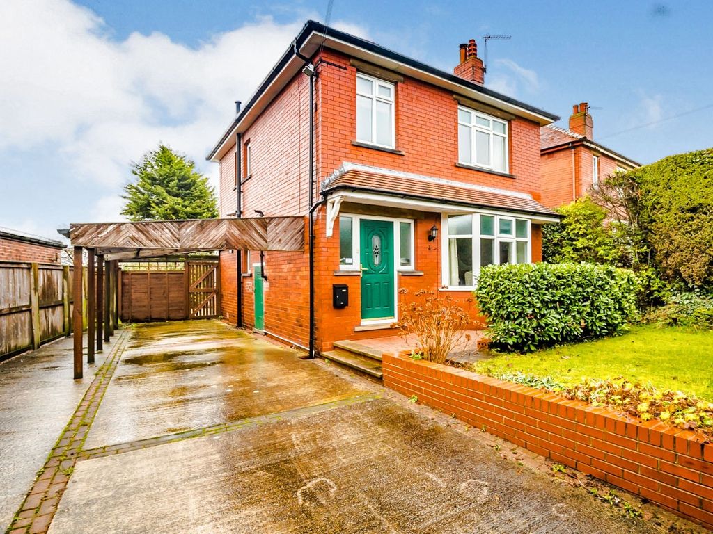 3 bed detached house for sale in Upper Lane, Netherton, Wakefield WF4