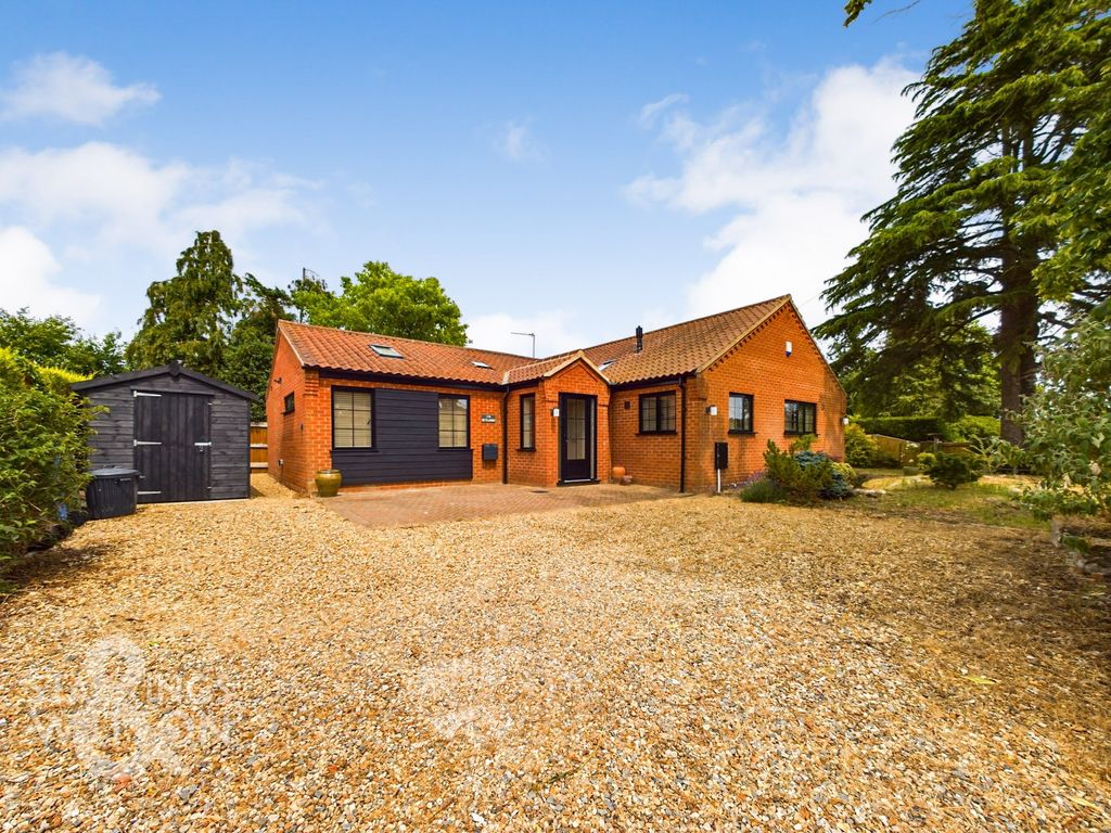 2 bed detached bungalow for sale in Beccles Road, Bungay NR35 Zoopla