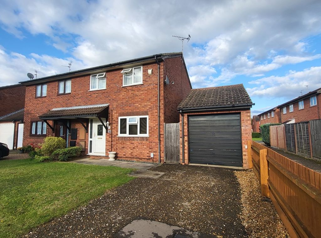 3 bed semidetached house for sale in Partridge Grove, Werrington