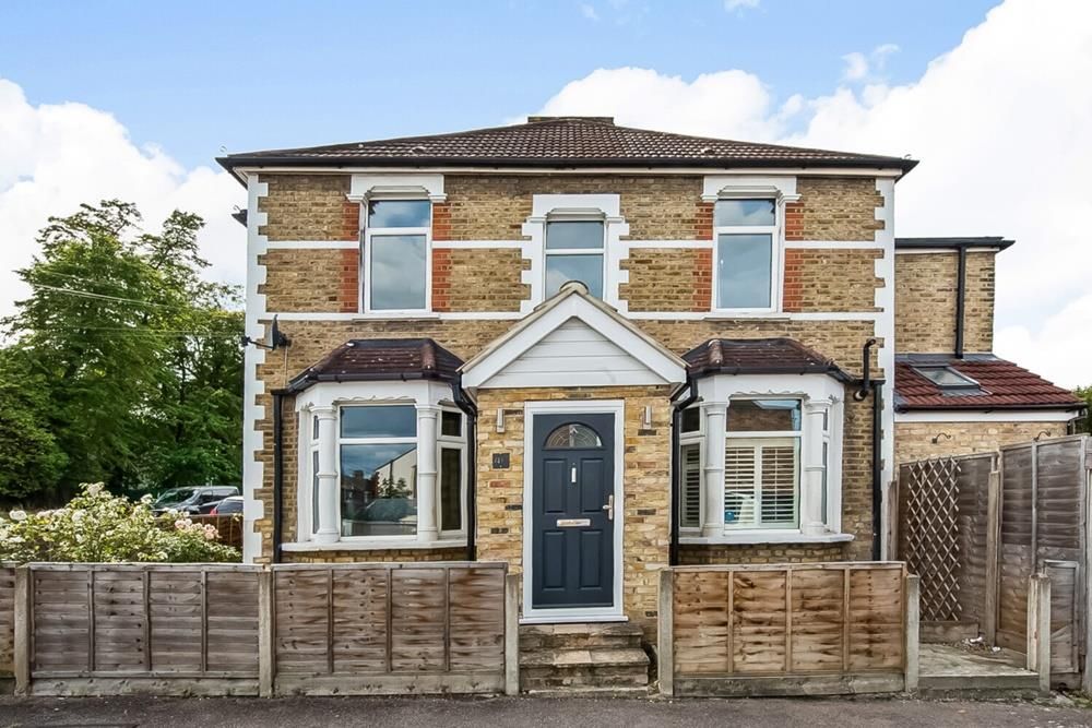 2 bed detached house for sale in Shipman Road, Forest Hill, London SE23