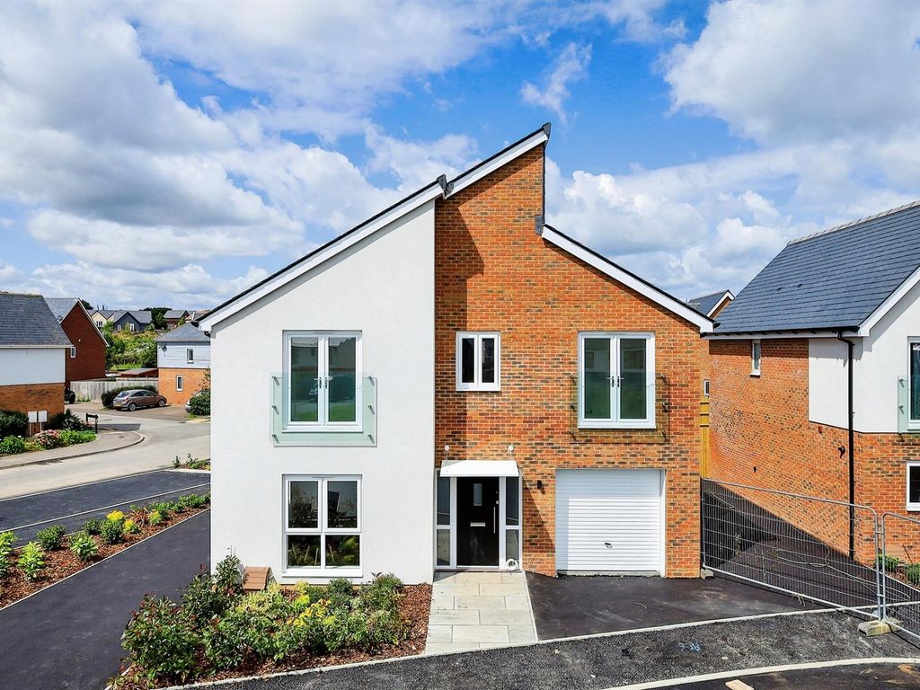 New home, 4 bed detached house for sale in Sunflower Lane, Polegate