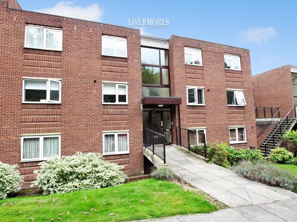 2 bed flat to rent in Gravel Hill Close, Bexleyheath, Kent DA6 Zoopla
