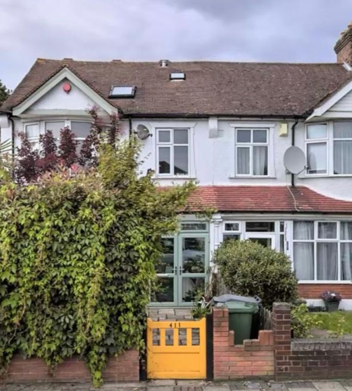 4 bed terraced house for sale in Upper Elmers End Road, Beckenham BR3