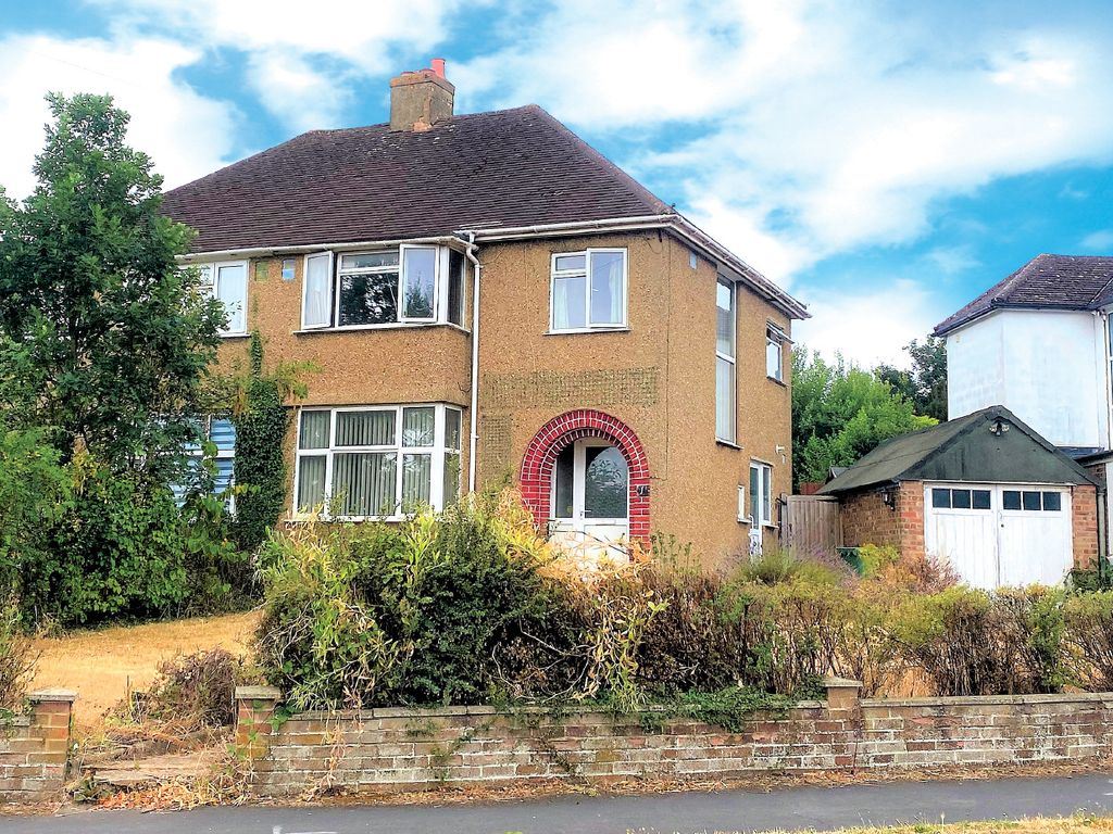 3 bed semidetached house for sale in Mayflower Road, Park Street, St