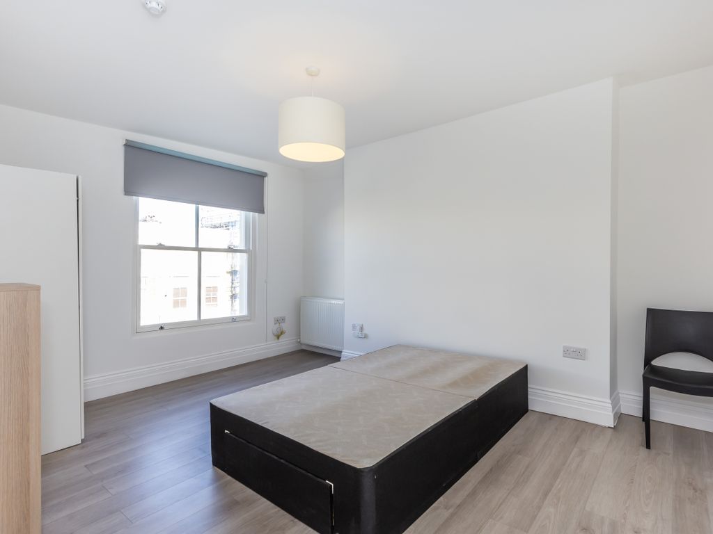 1 bed flat to rent in Warwick Avenue, London W9, £1,475 pcm Zoopla