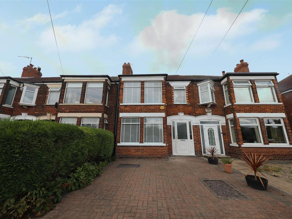 3 bed terraced house for sale in Kenilworth Avenue, Hull HU5, £190,000