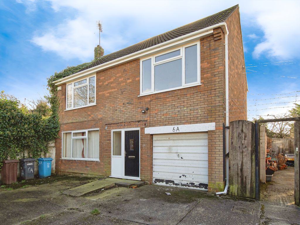 4 bed detached house for sale in Leads Road, SuttonOnHull, Hull, East