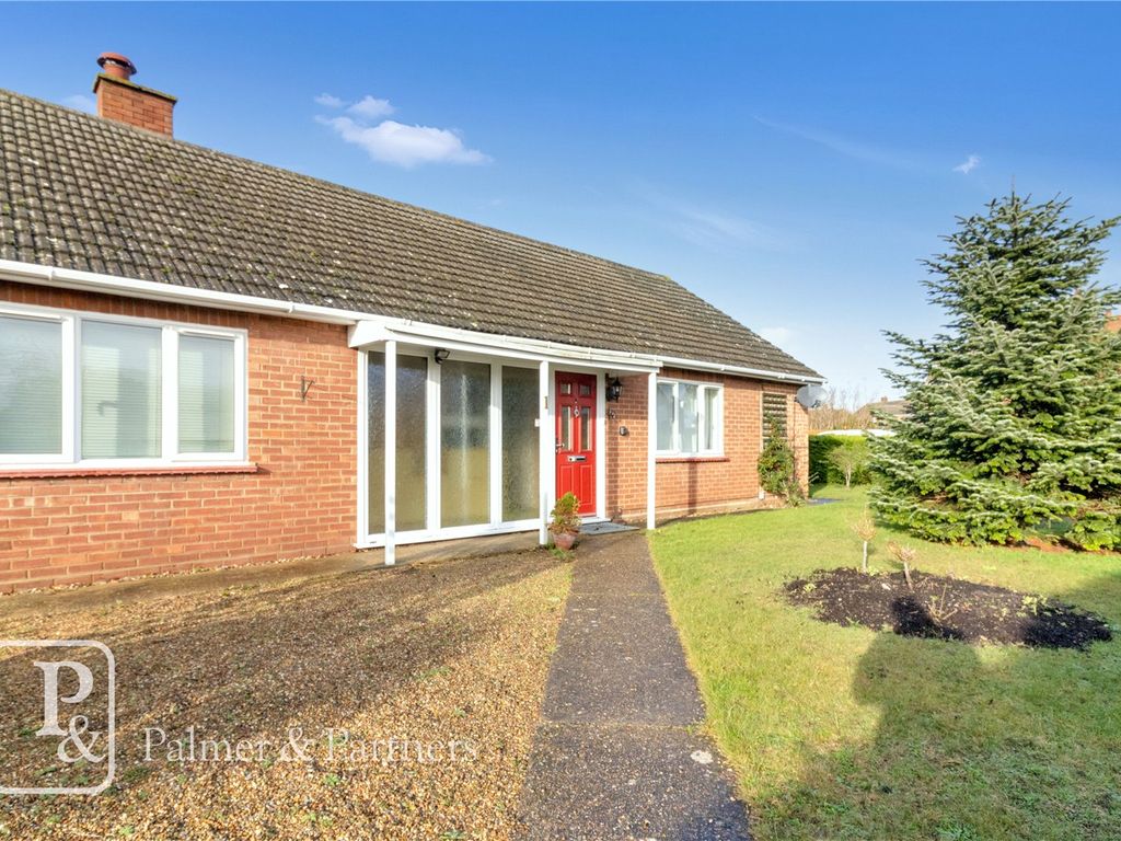2 bed bungalow for sale in Van Dyck Road, Prettygate, Colchester, Essex