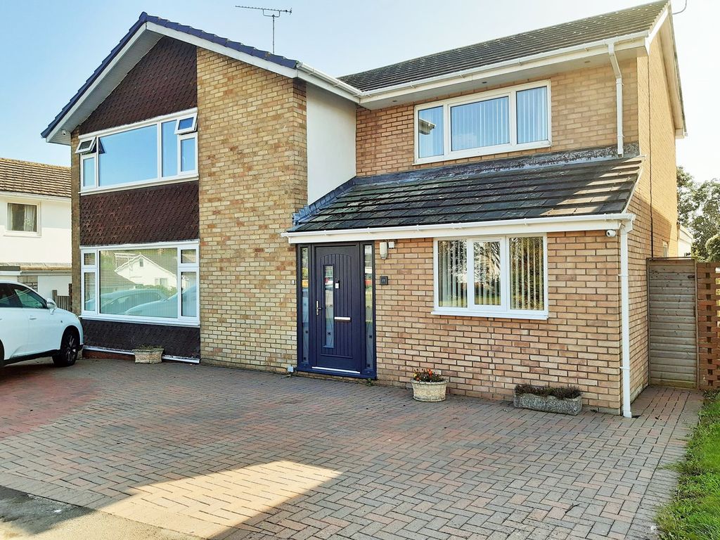 4 bed detached house for sale in Boverton Brook, Boverton, Llantwit