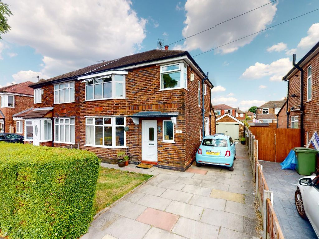 3 bed semidetached house for sale in Firwood Avenue, Urmston