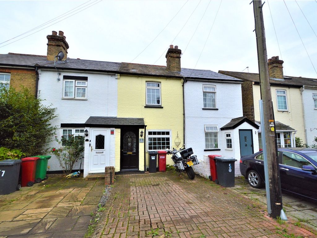 2 bed terraced house for sale in Kings Terrace, Sutton Lane, Langley