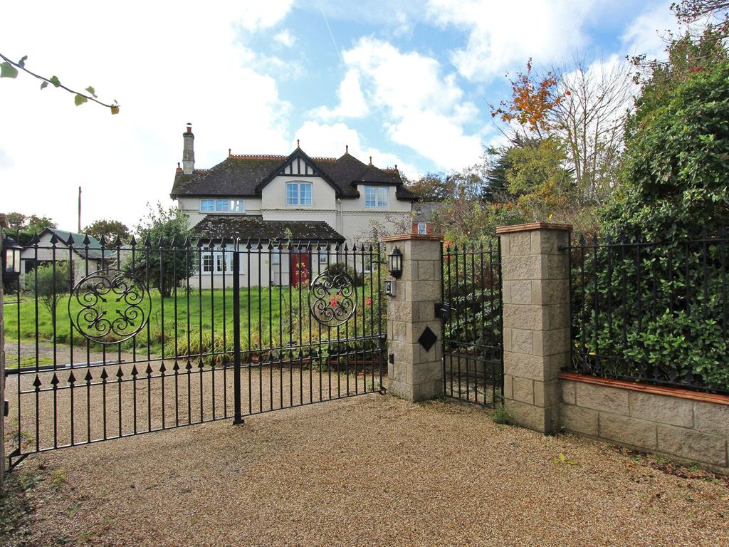 3 bed detached house for sale in Rhinefield Road, Brockenhurst