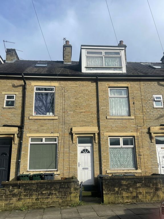 4 bed terraced house for sale in Woodroyd Road, Bradford BD5, £134,950