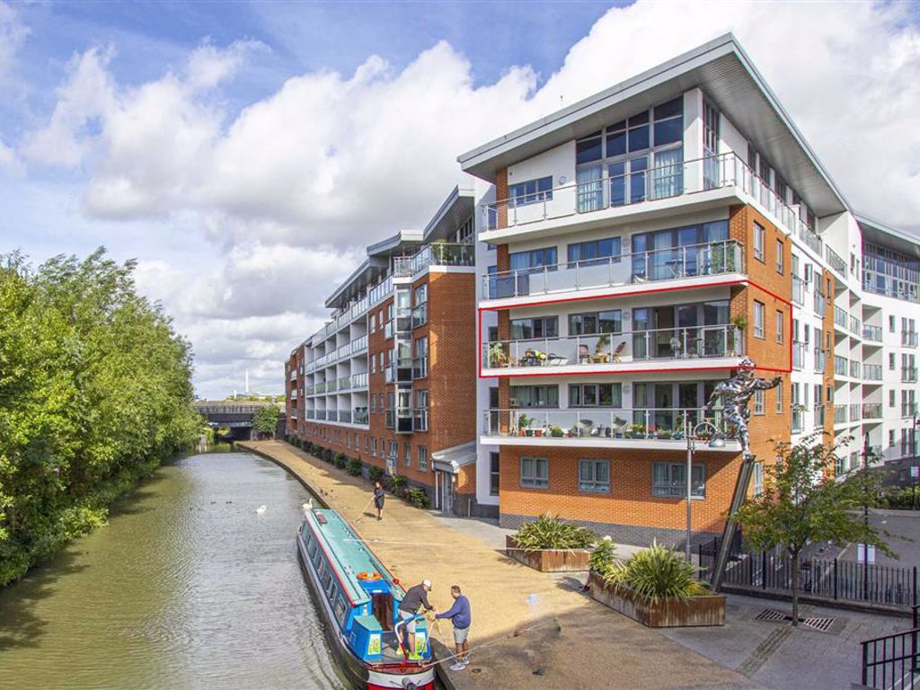 2 bed flat for sale in Trevithick Court, Wolverton, Milton Keynes MK12