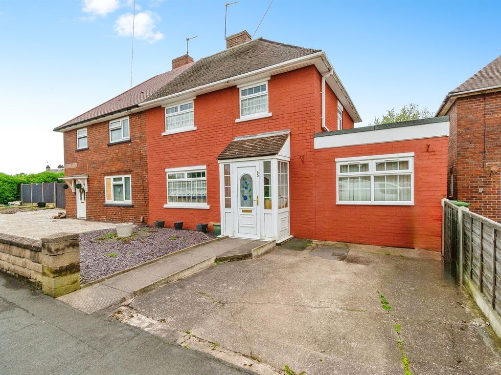 3 bed semidetached house for sale in Victory Avenue, Darlaston