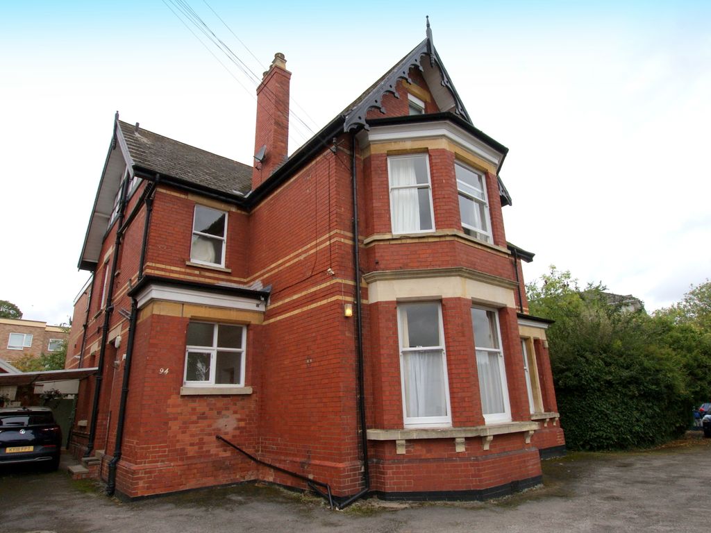 1 bed flat to rent in St. Road, Cheltenham GL50, £750 pcm Zoopla