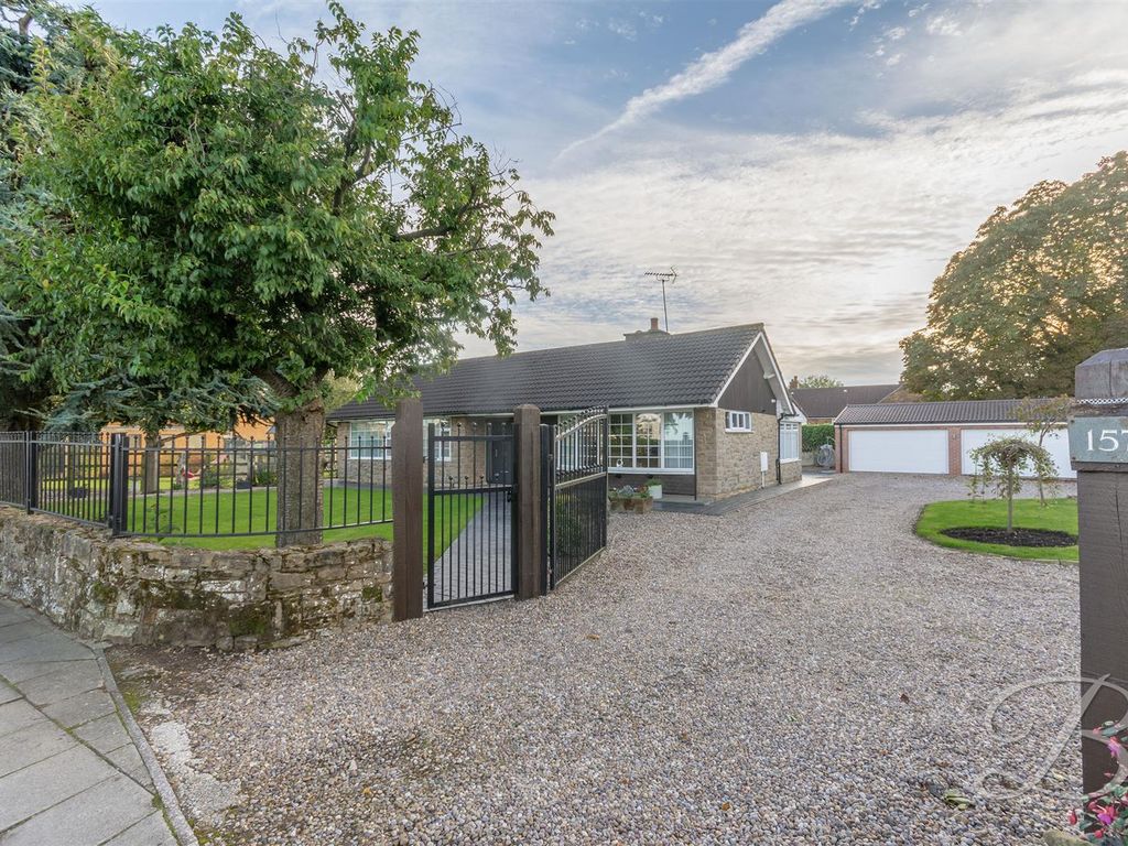 4 bed detached bungalow for sale in Stoneyford Road, Stanton Hill