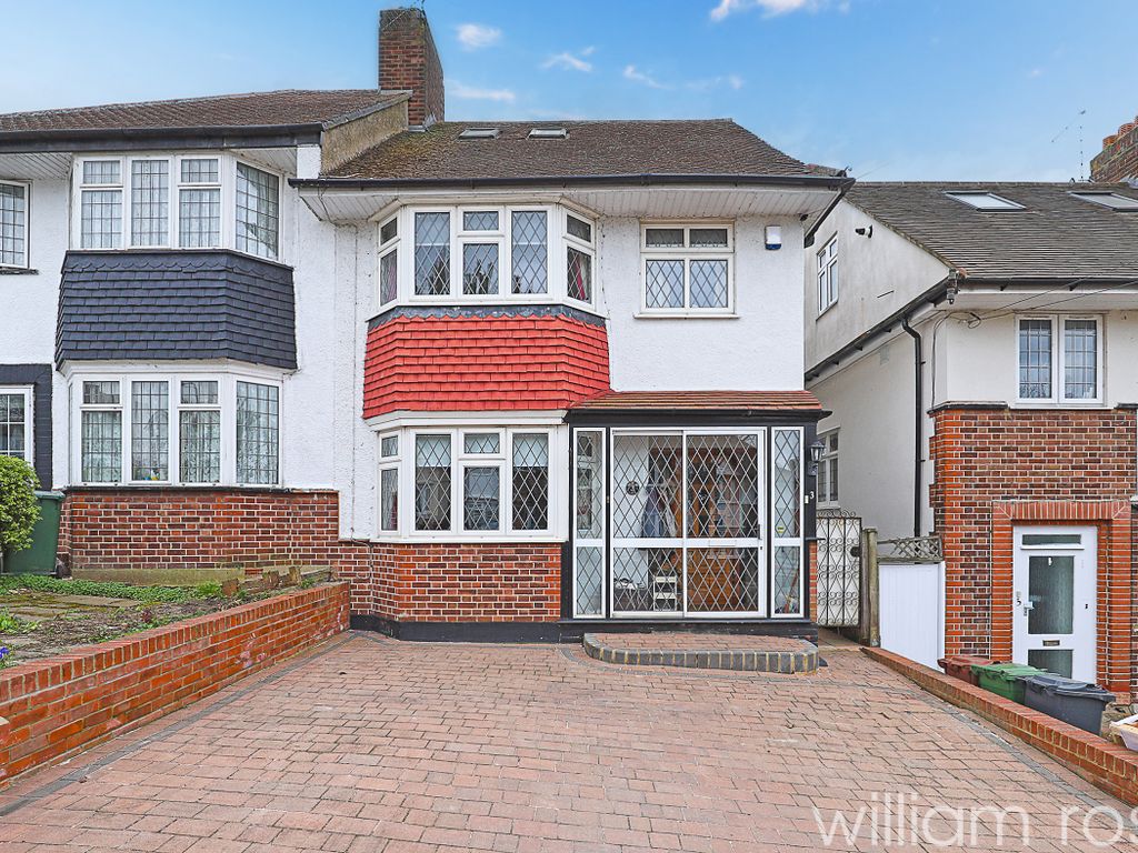 4 bed semidetached house for sale in Heriot Avenue, Chingford, London E4, £650,000 Zoopla