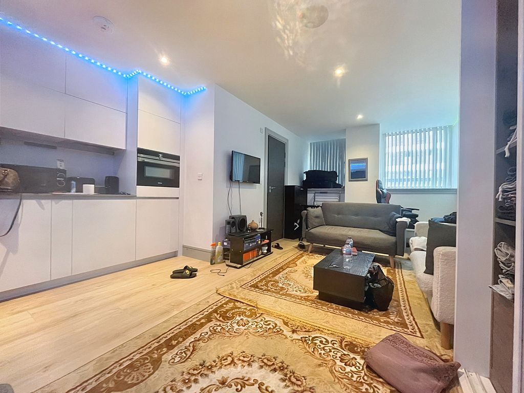 Studio to rent in Mercantile House, Uxbridge, Greater London UB8, £