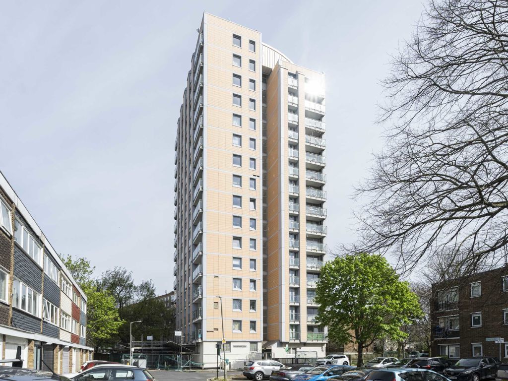 2 bed flat to rent in Sheepcote Lane, London SW11, £1,998 pcm Zoopla