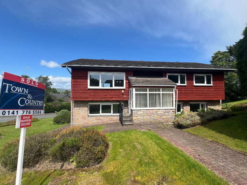 6 bed villa for sale in Anne Crescent, Lenzie, Glasgow G66, £500,000