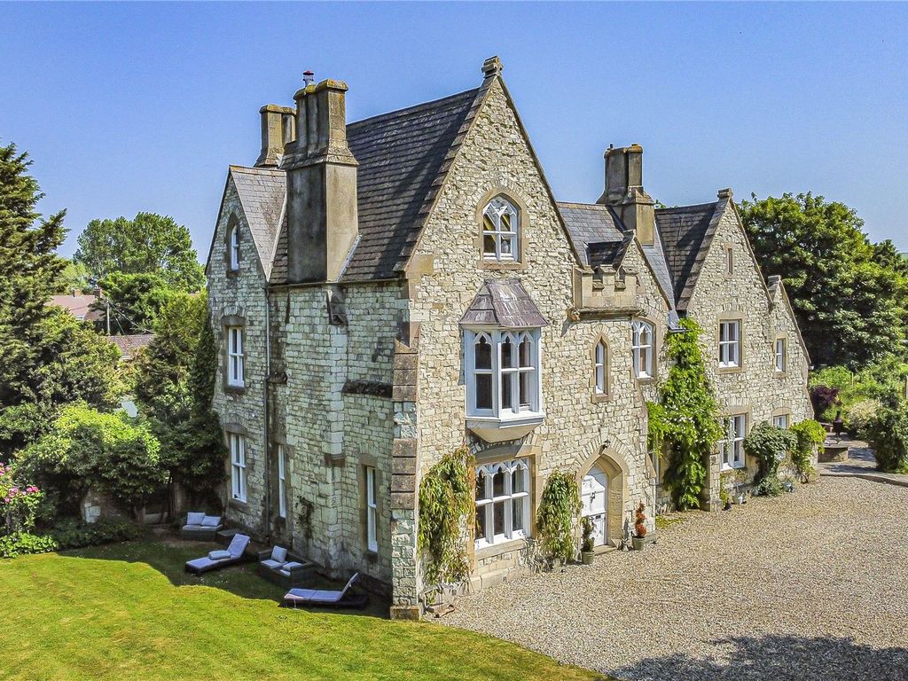 6 bed detached house for sale in Broad Street, Uffington, Faringdon