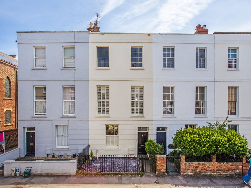 4 bed terraced house to rent in Great Norwood Street, Cheltenham GL50