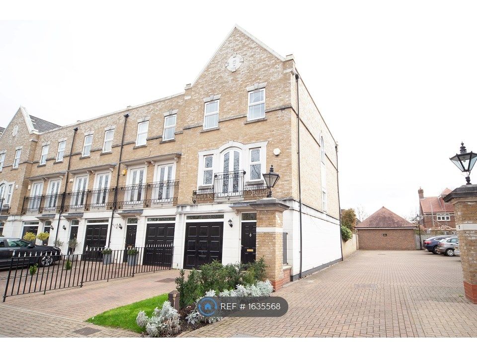 4 bed semidetached house to rent in St. Martins Lane, Beckenham BR3 Zoopla