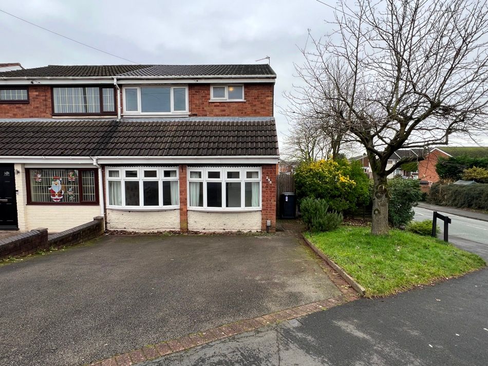 3 bed semidetached house for sale in Chase Road, Burntwood WS7, £