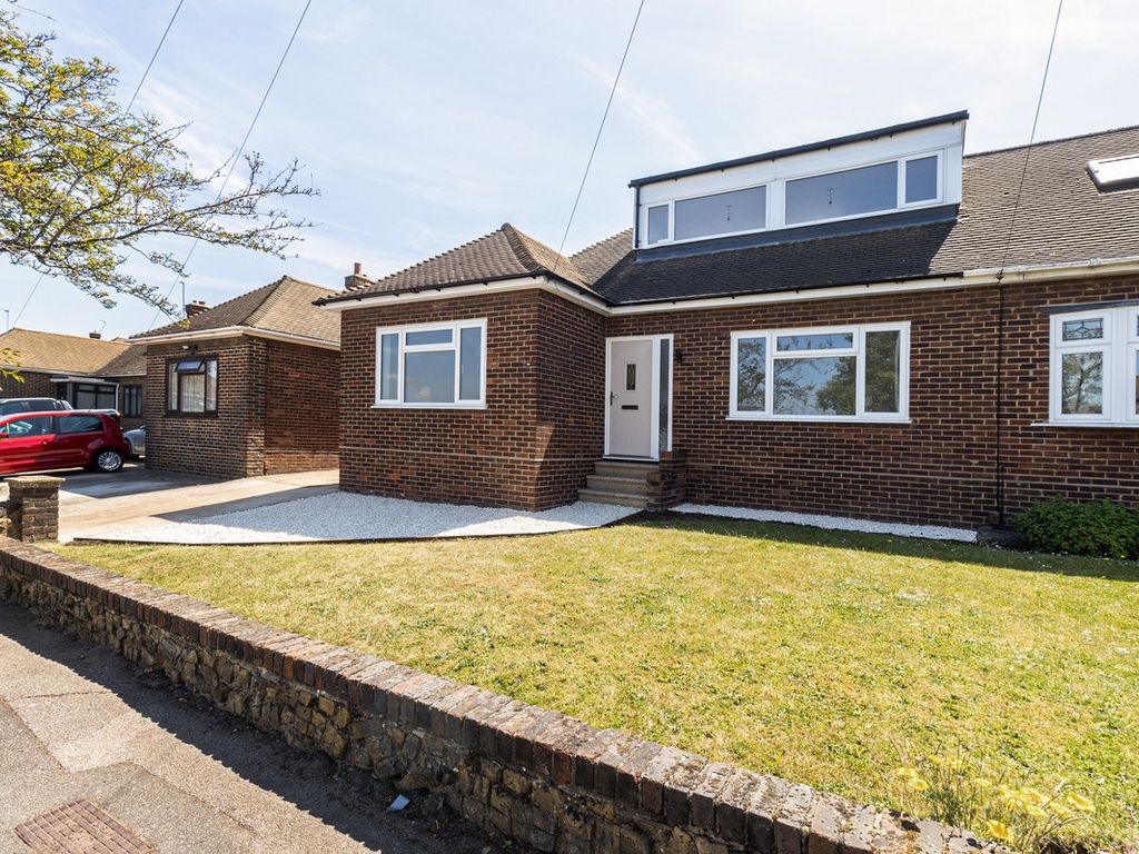 3 bed semidetached bungalow for sale in The Rise, Gravesend DA12, £