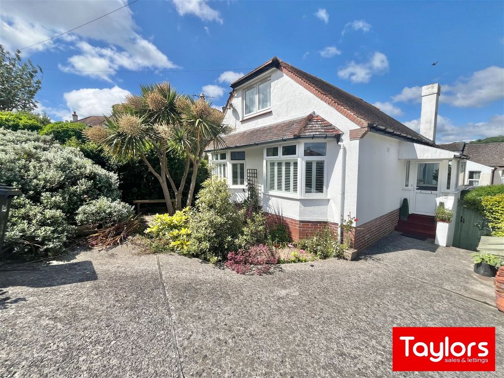 3 bed bungalow for sale in Osney Crescent, Paignton TQ4, £399,000 Zoopla